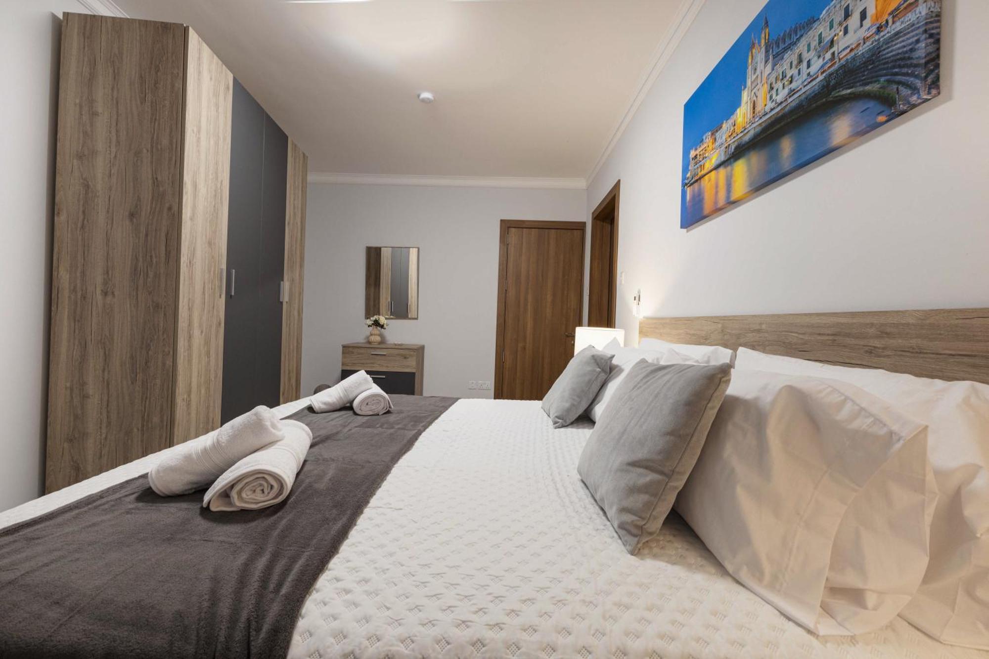 Luxurious & Spacious 2Bd Accomodation At The Podium - Yacht Marina Area, Close To Valletta Msida Kültér fotó